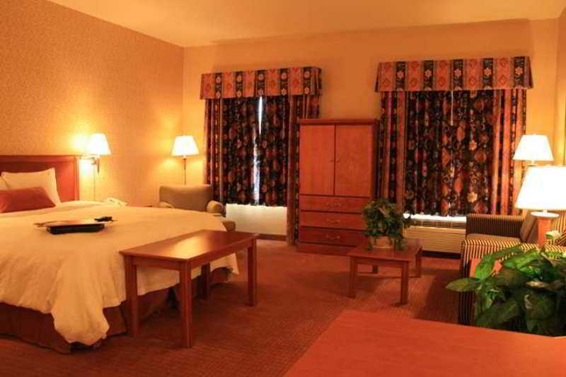 Hotel Hampton & Montreal-dorval
