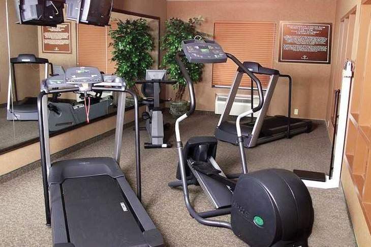 Hotel Hampton & Montreal-dorval 4*